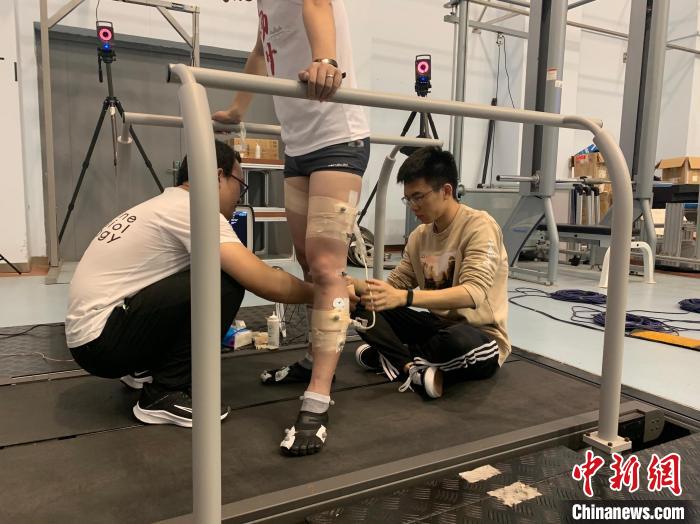 舒华体育研发投入535882万元同比增长2270%研发人员194人(图1)