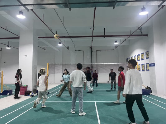 配备训练场机器人进驻“运动员村”(图1)